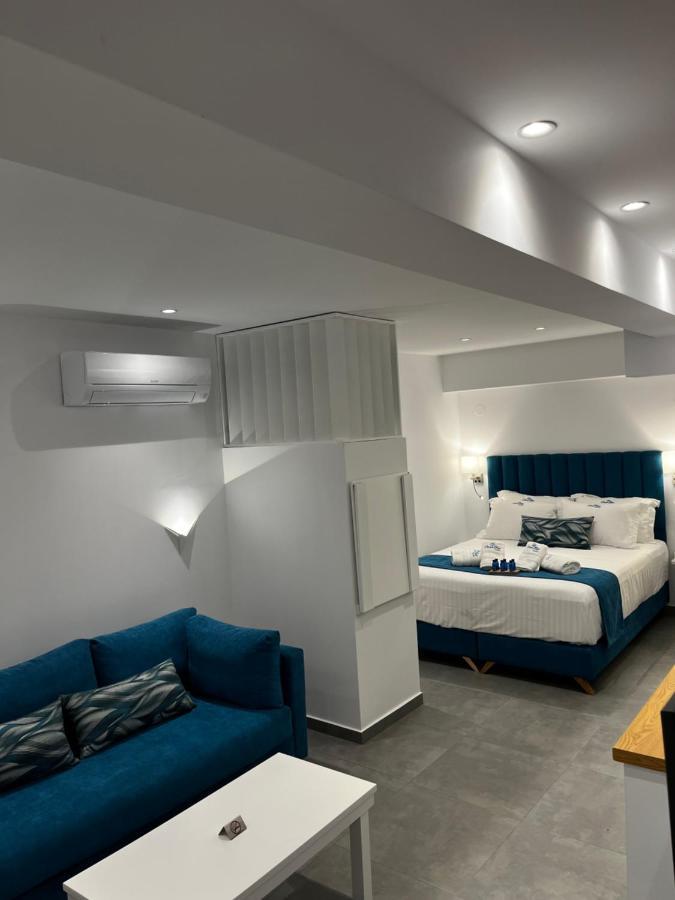 Ocean Blue Suites Ierissós Ngoại thất bức ảnh